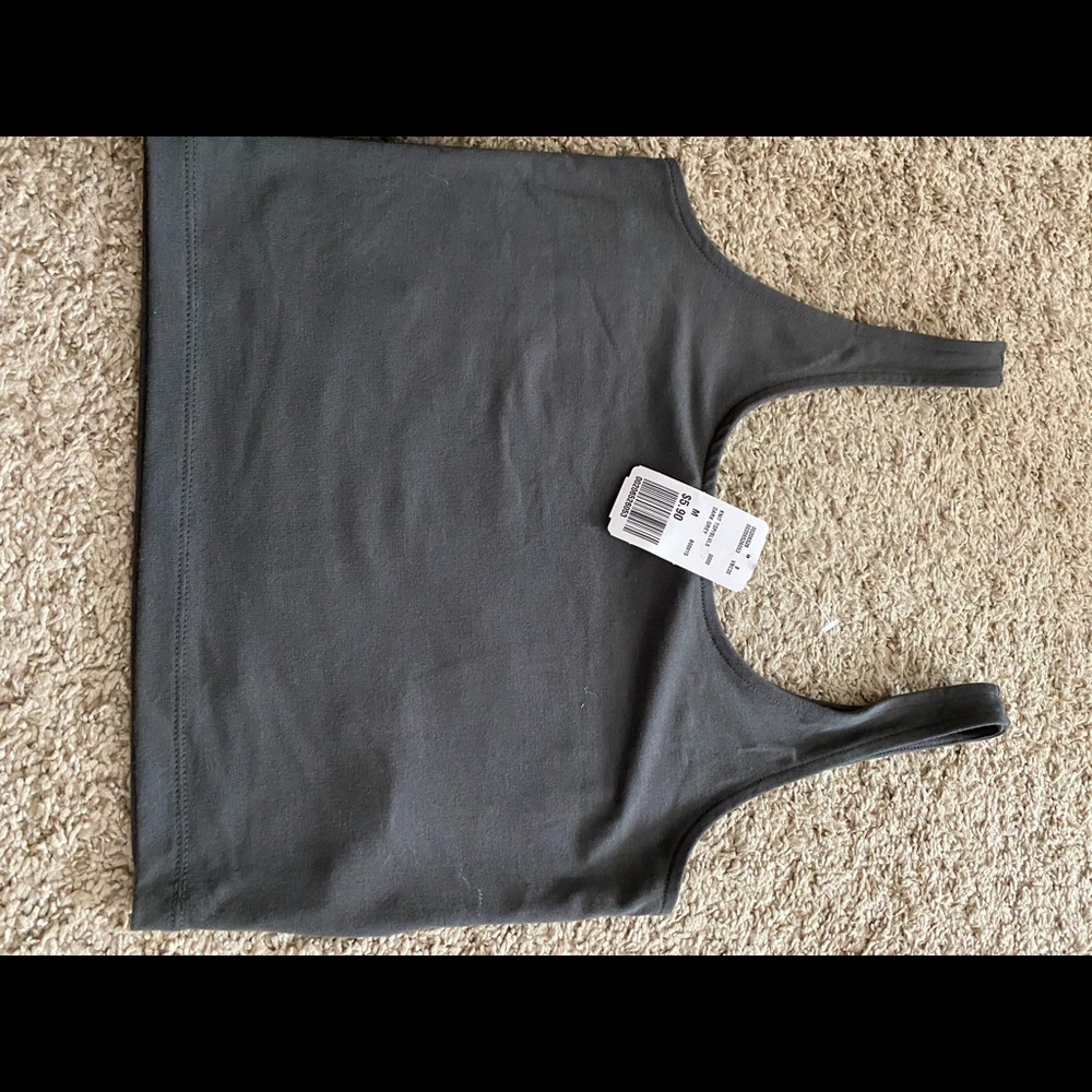 Cropped grey tank